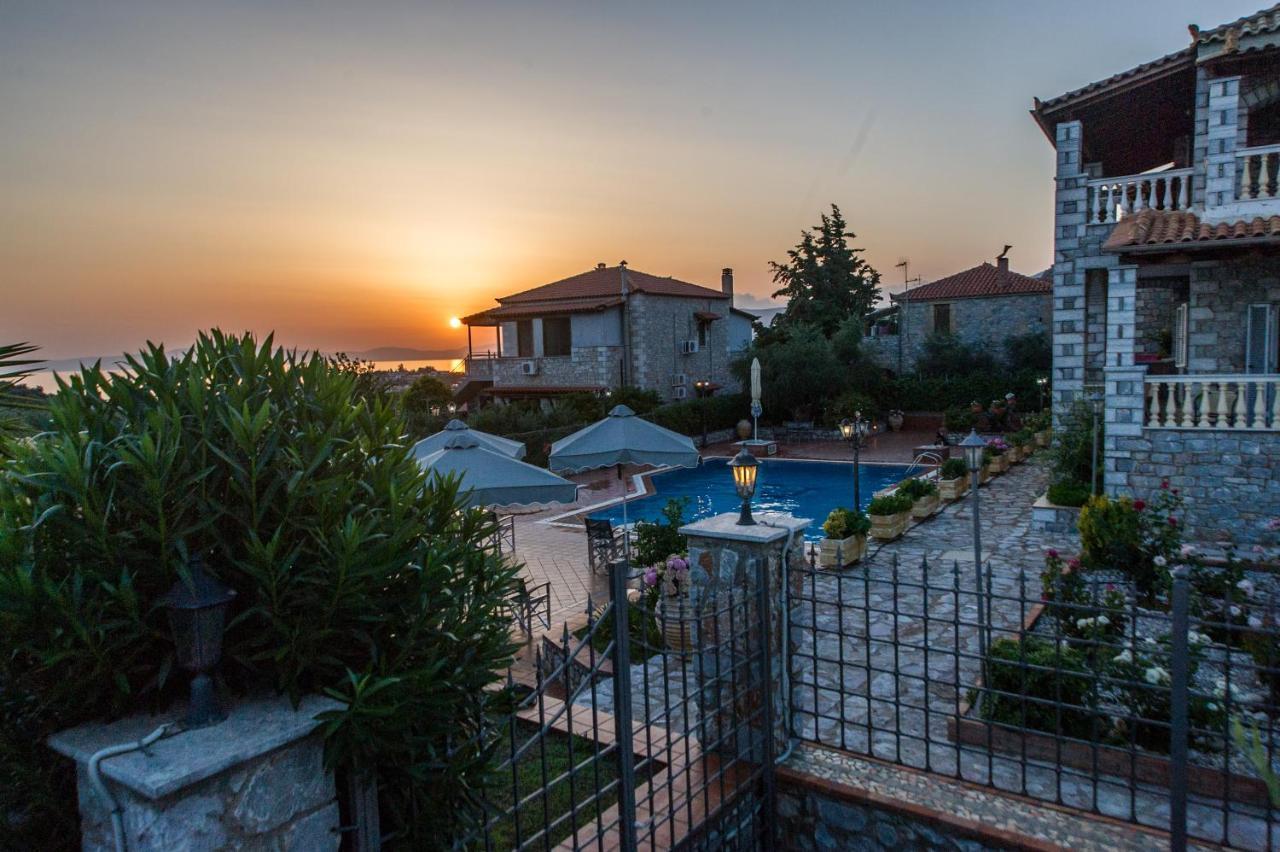 Amalia Apartments Stoupa Luaran gambar