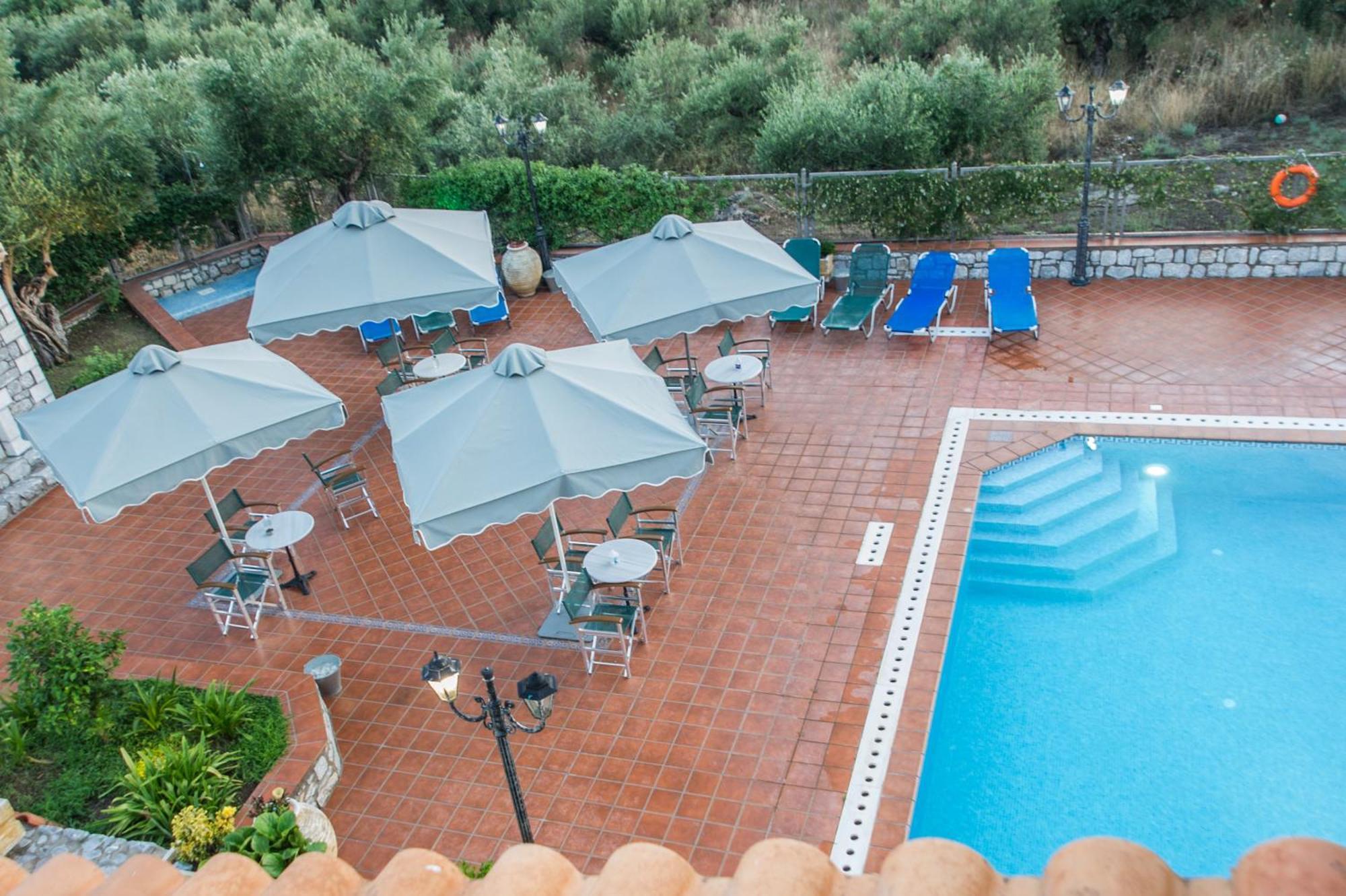Amalia Apartments Stoupa Luaran gambar