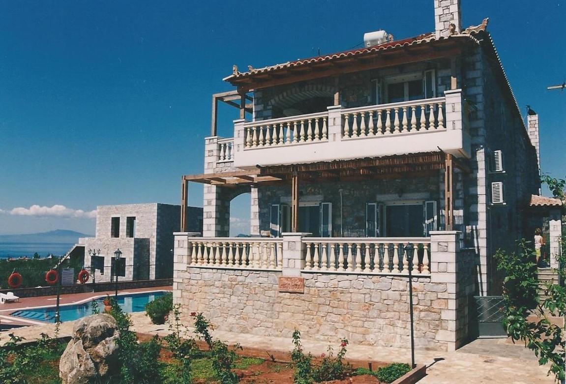 Amalia Apartments Stoupa Luaran gambar